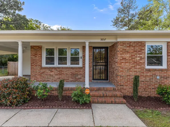 3857 Cumberland Rd, Fayetteville, NC 28306