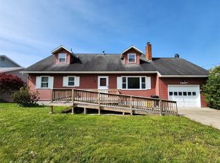 18 Eric Dr, Johnson City, NY 13790