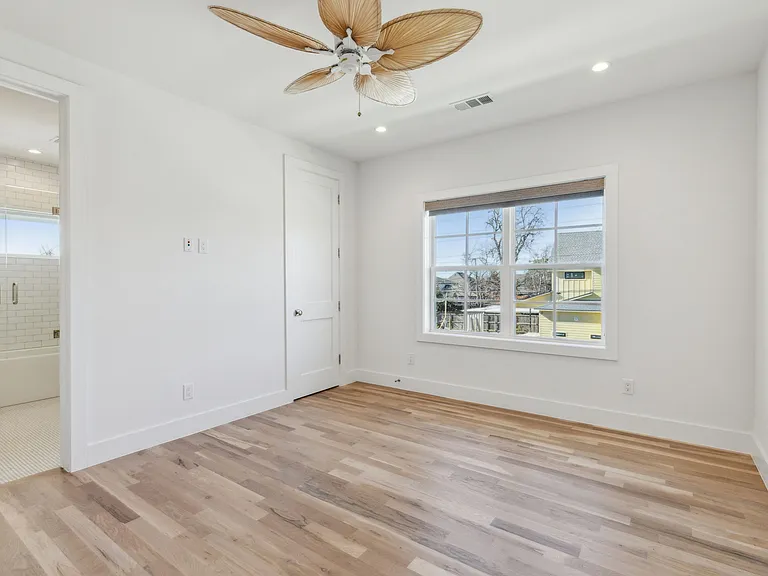 5800 Goodwin Ave — Photo 48