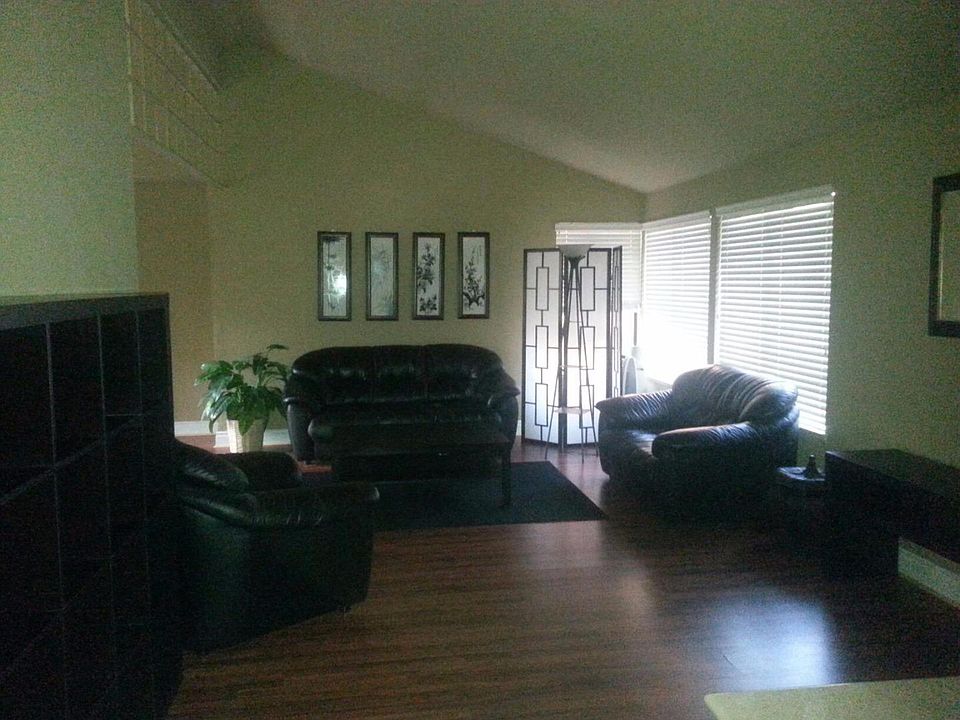 2nd image of 3715 Deedham Dr