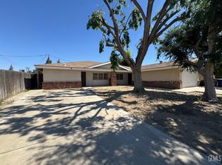 210 Douglas St, Bakersfield, CA 93308