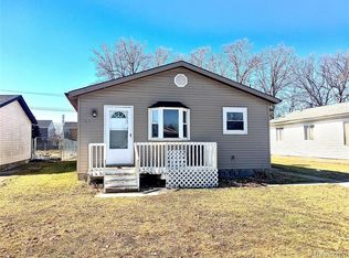 58715 Stevens St, New Haven, MI 48048