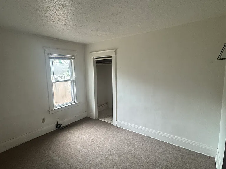 2236 King St — Photo 13