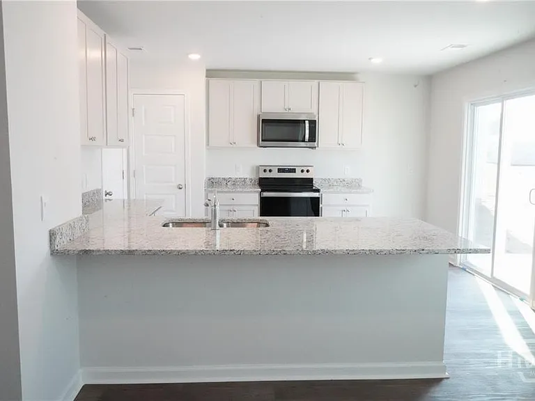 420 Coconut Dr — Photo 4