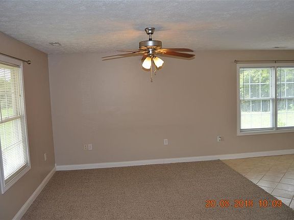 4th image of 165 Holbrook St APT 1