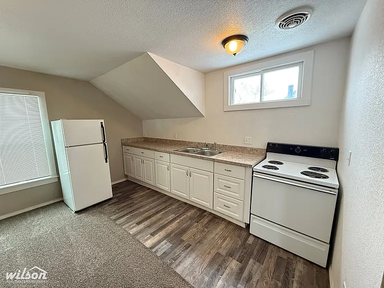 205 N Naches Ave — Photo 7