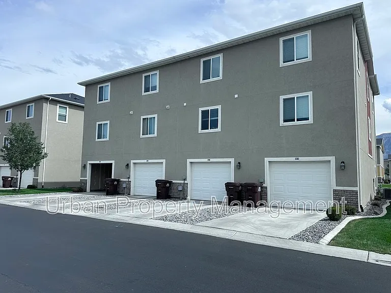 652 N 130 E — Photo 12
