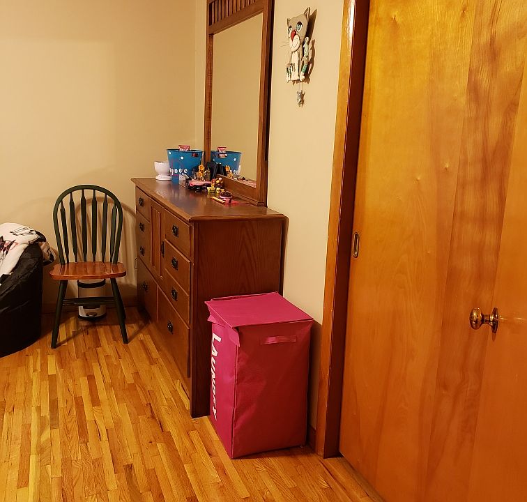 1st image of 221 N Illinois St