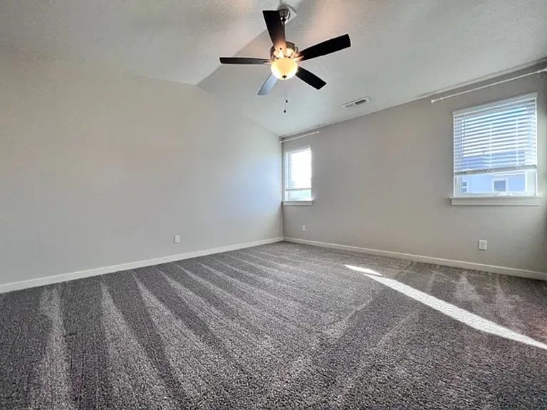 3121 N Lochness Ave — Photo 31