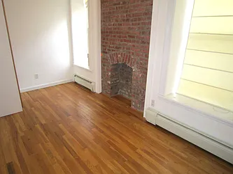 Rented by Concept Real Estate Group