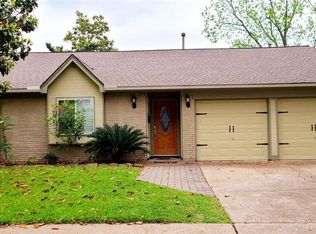 733 Yale Ln, Deer Park, TX 77536