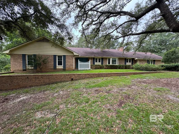 45435 Chalet Dr, Bay Minette, AL 36507