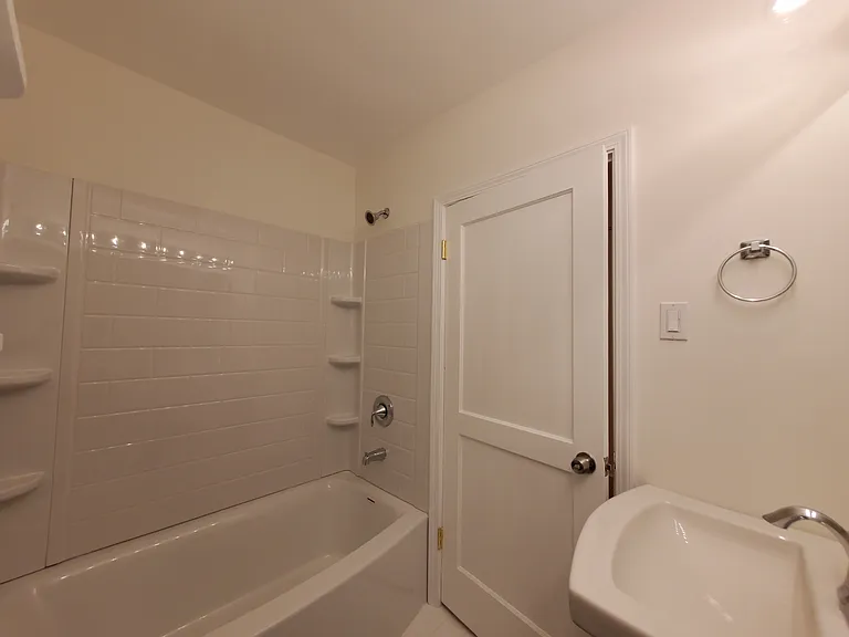 37 W Main St #F — Photo 10