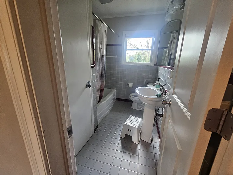 3293 Covington Hwy — Photo 10