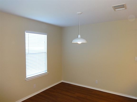 5th image of 5007 Daymon Ct