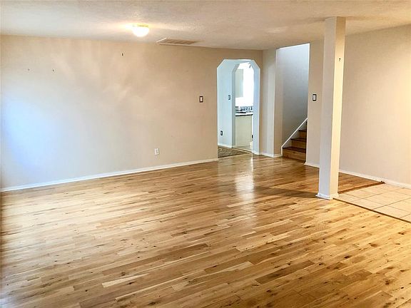 2nd image of 3428 Huisache Blvd