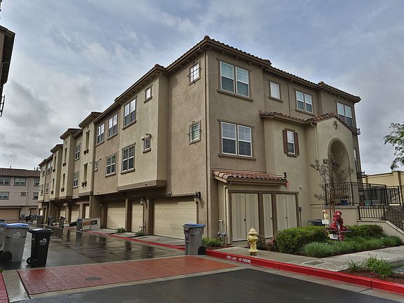 3rd image of 2206 Santoro Ln