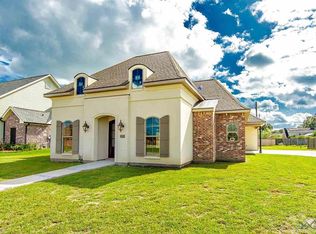 209 New Hope Dr, Thibodaux, LA 70301