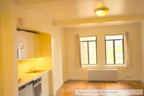 Rented by Steven Corcoran Real Estate | media 4