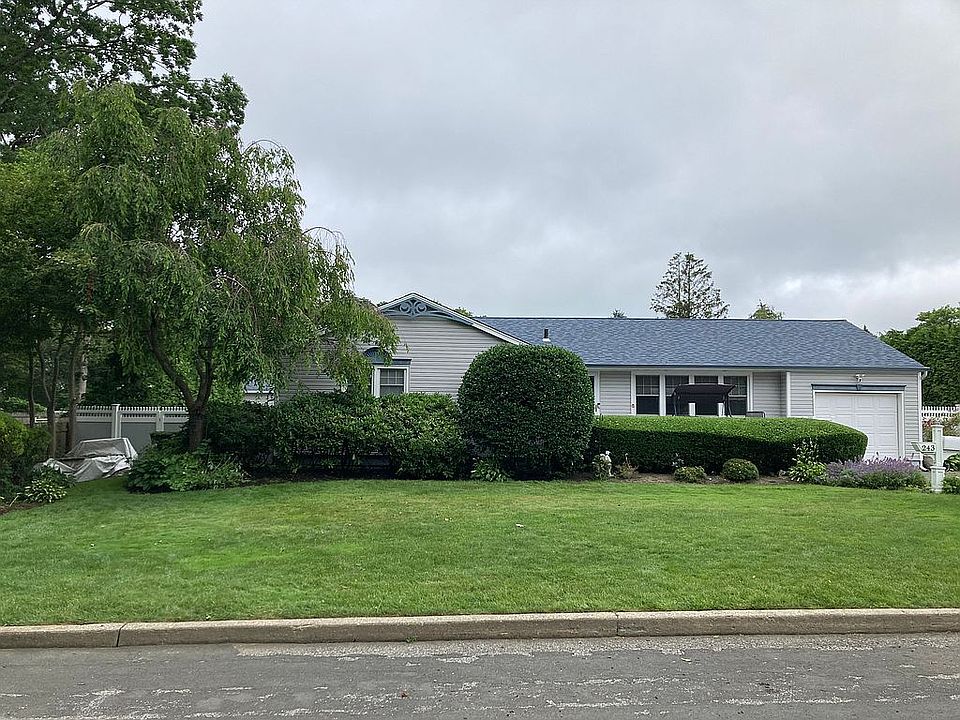 2nd image of 243 Cedar St