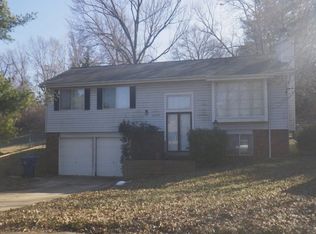 6955 Candlewick Way, Florissant, MO 63033