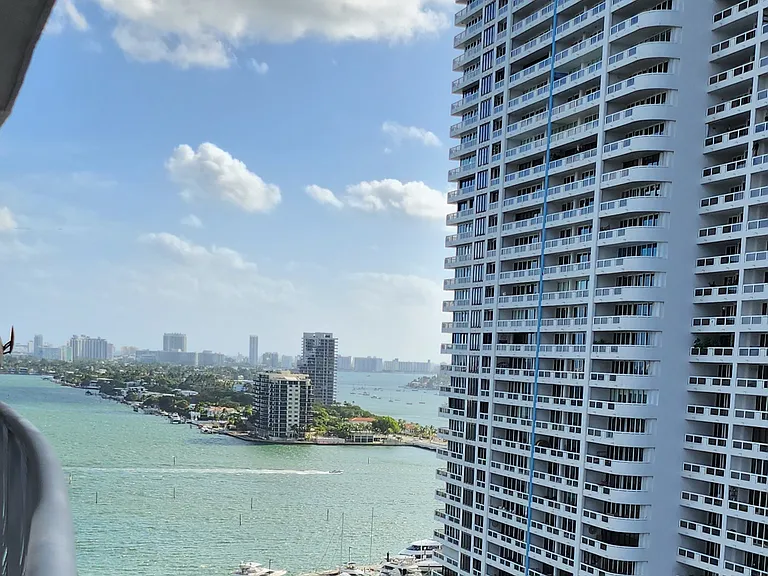 1750 N Bayshore Dr #5411 — Photo 3