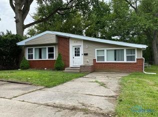 2121 Tremainsville Rd, Toledo, OH 43613