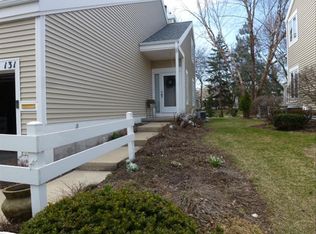 131 Pine Ridge Trl, Madison, WI 53717