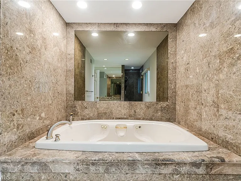 2396 Venus Dr — Photo 21