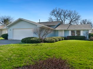 721 Marquette Dr SW, Poplar Grove, IL 61065