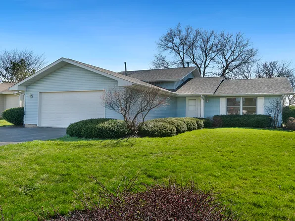 721 Marquette Dr SW, Poplar Grove, IL 61065