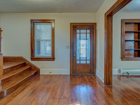 4th image of 914 Penmar Ave SE
