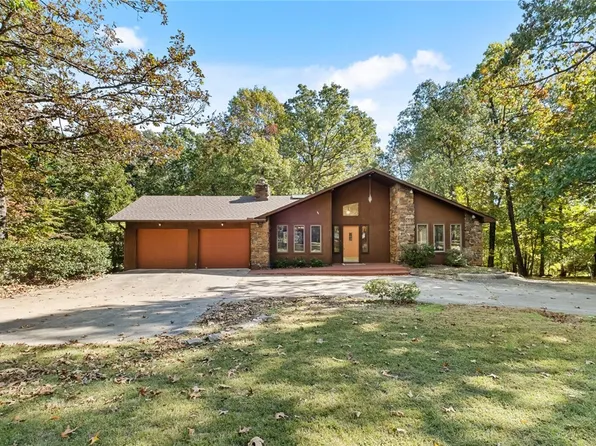 2605 Sequoyah Dr, Rogers, AR 72758