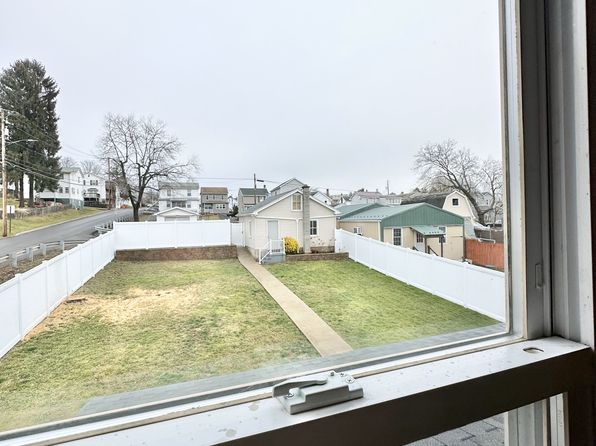 1160 Upper Mulberry St