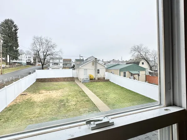 1160 Upper Mulberry St, Danville, PA 17821