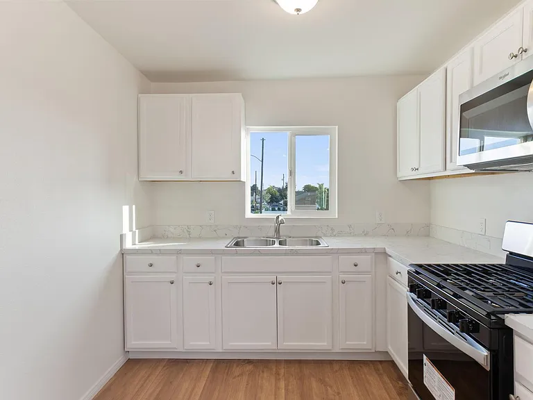 1034 Magnolia Ave — Photo 35