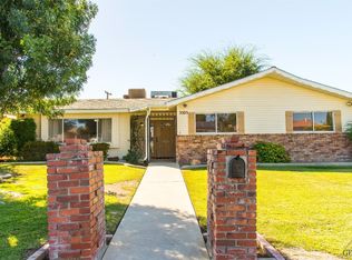 3325 Candlewood Dr, Bakersfield, CA