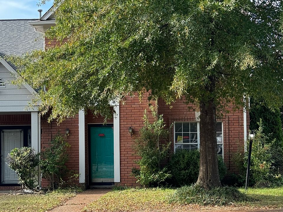 1st image of 7902 Autumn Creek Dr