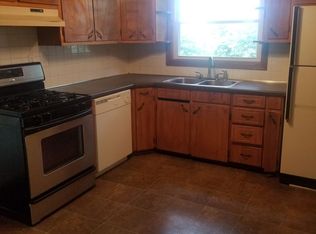 8401 E 85th Ter, Raytown, MO 64138
