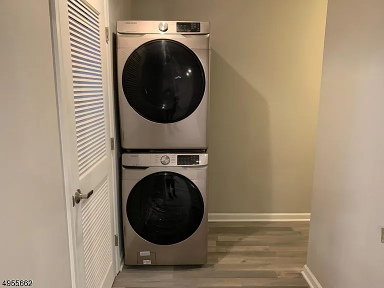 114 Brandywyne Dr — Photo 17