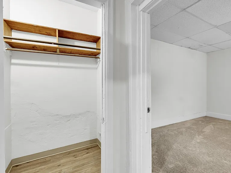 426 W Green St #1 — Photo 11