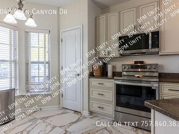 2nd image of 5048 Glen Canyon Dr
