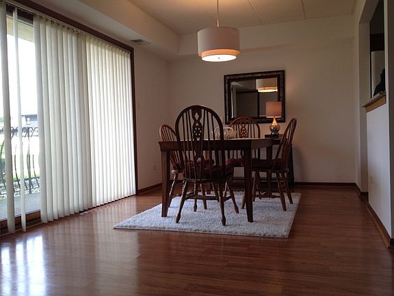 5th image of 8207 Millstone Dr #8-1B