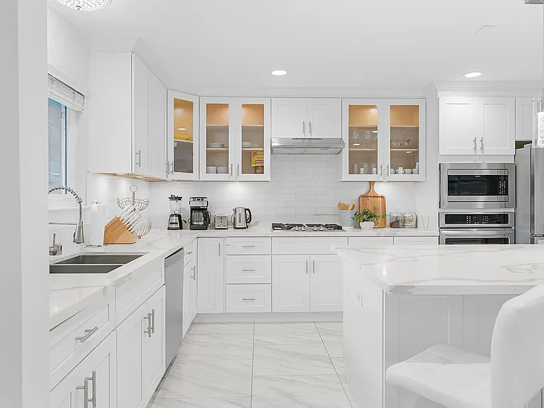 6051 Summerdale Dr — Photo 13