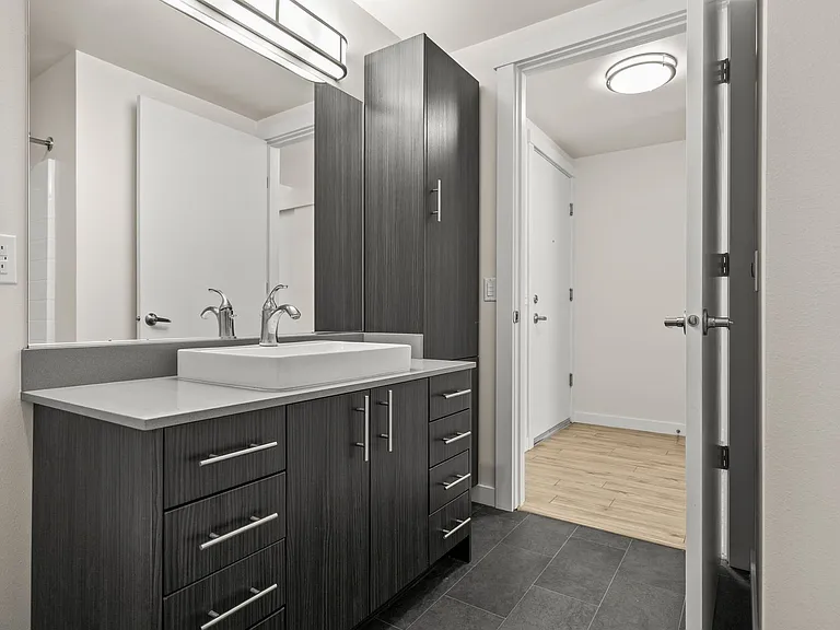Contour Apartments — Photo 85
