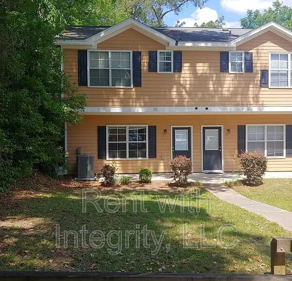 1231-2 Lake Ave — Photo 1