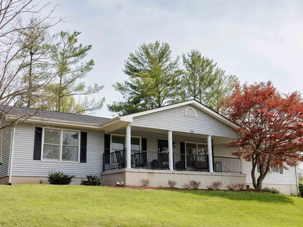 215 Primrose Dr, Blacksburg, VA 24060