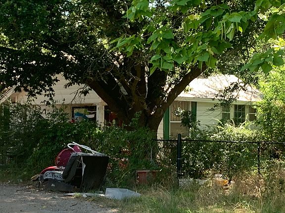 3rd image of 8401 County Road 107