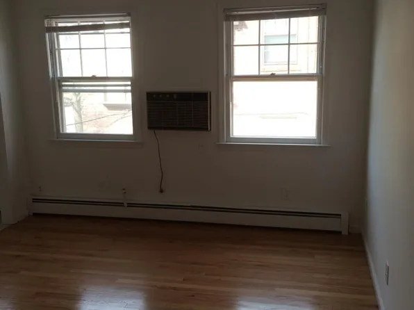 355 Alden Ave Floor 1, New Haven, CT 06515