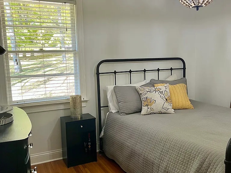 Grayson Dr — Photo 1